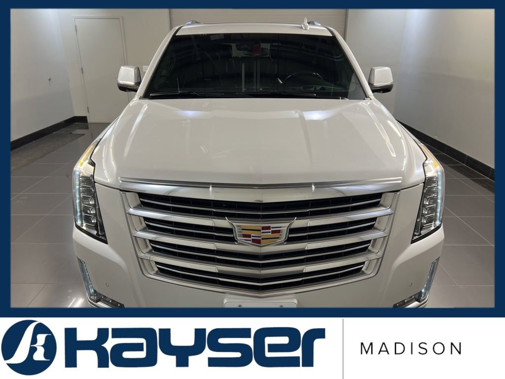 Used 2018 Cadillac Escalade ESV Platinum AWD/4WD image 2