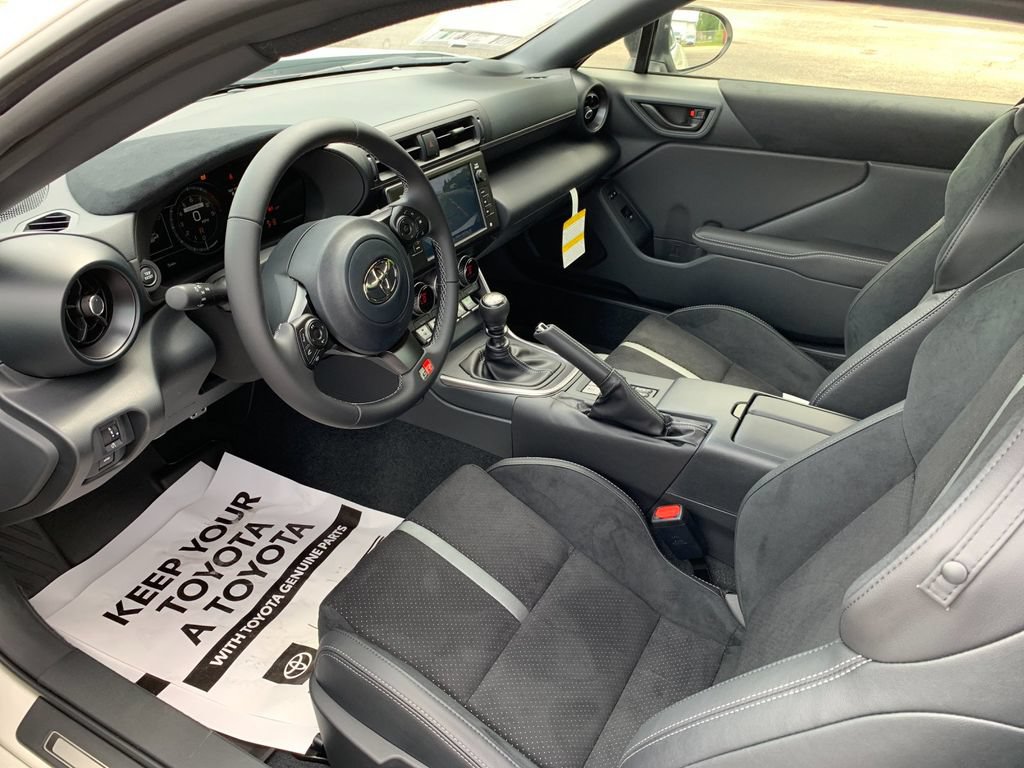 New 2026 Toyota GR86 Premium RWD image 10