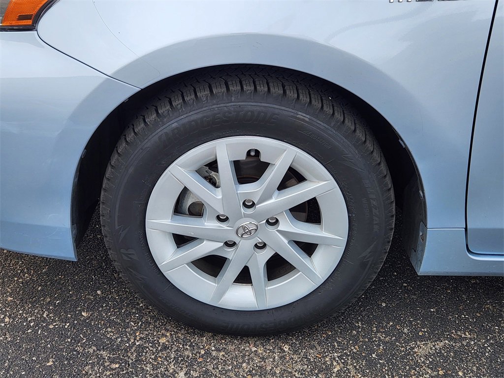 Used 2015 Toyota Prius V Five image 6