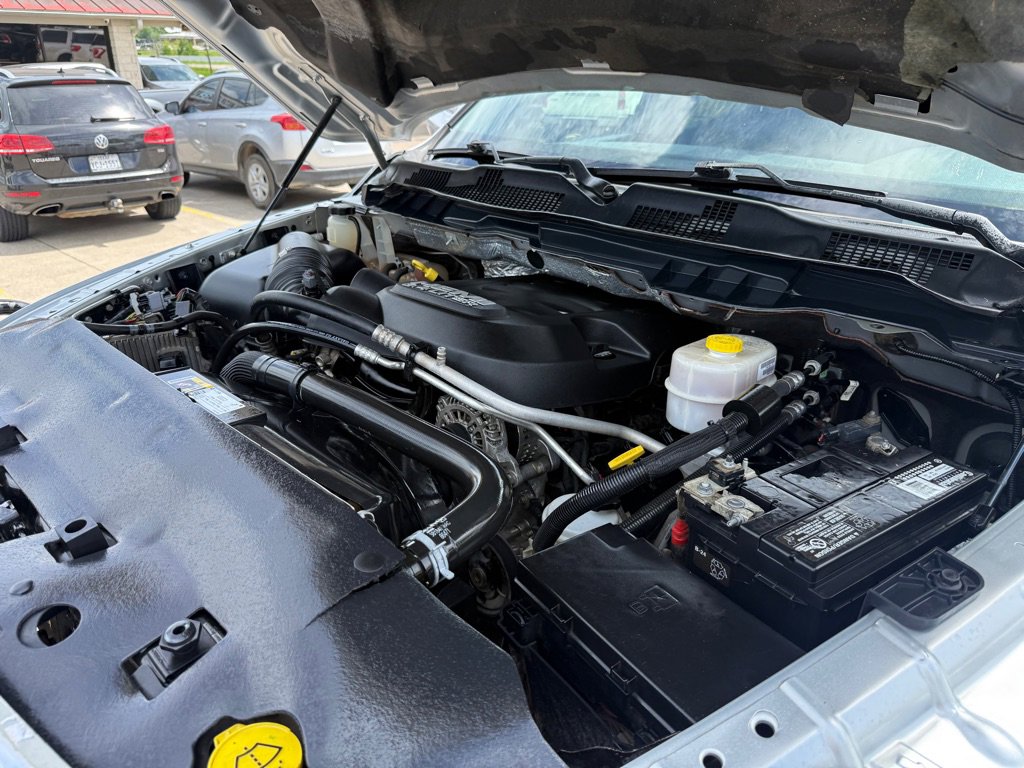 Used 2018 RAM 2500 Tradesman w/ Chrome Appearance Group image 38
