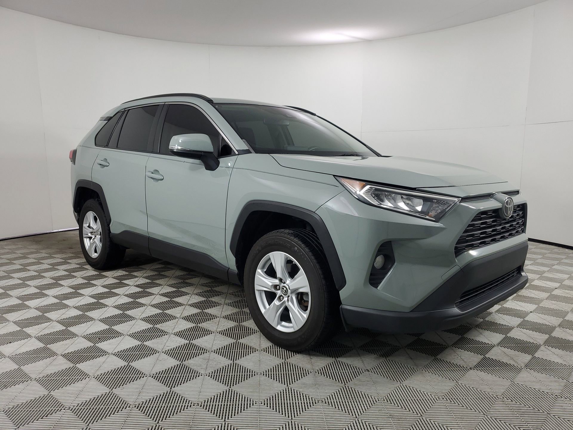 Used 2019 Toyota RAV4 XLE w/ Convenience Package