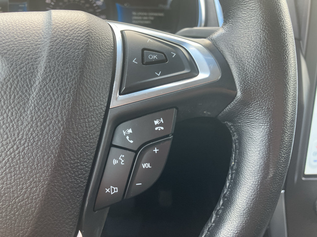 Used 2021 Ford Edge Titanium AWD/4WD image 22
