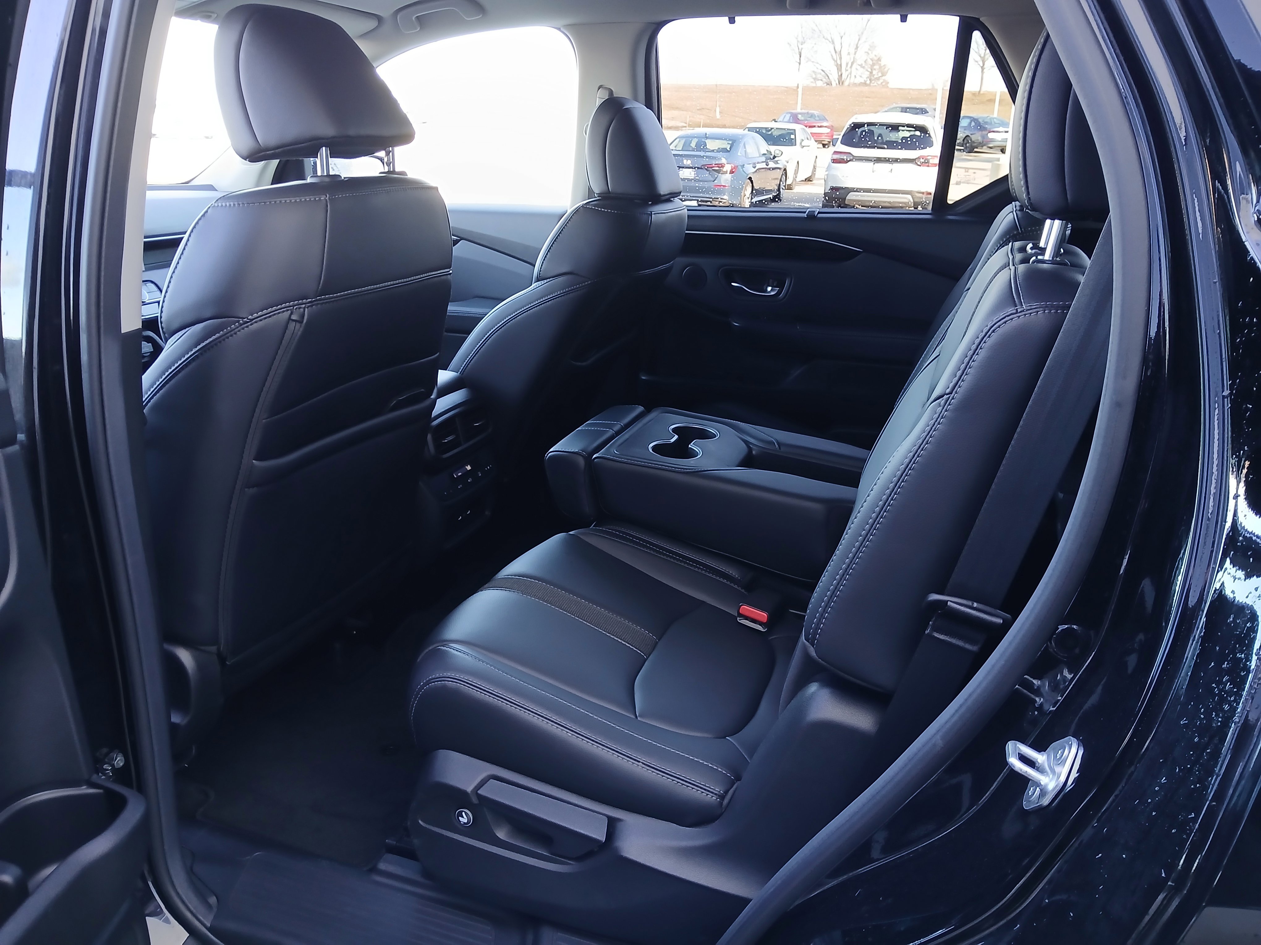 Used 2025 Honda Pilot EX-L image 8
