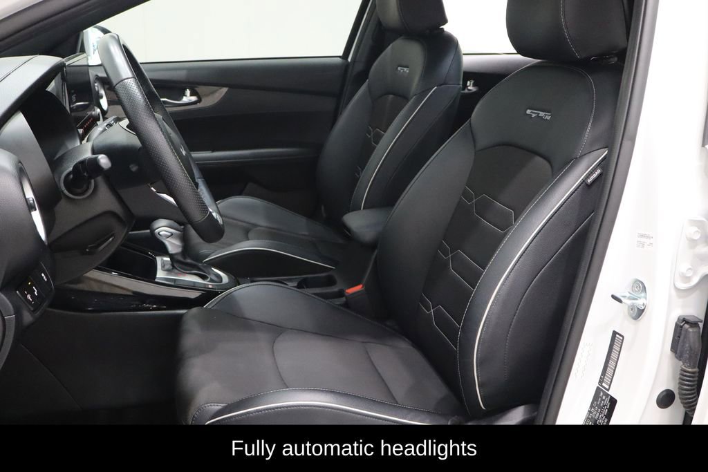 Used 2023 Kia Forte GT-Line w/ GT-Line Premium Package image 11