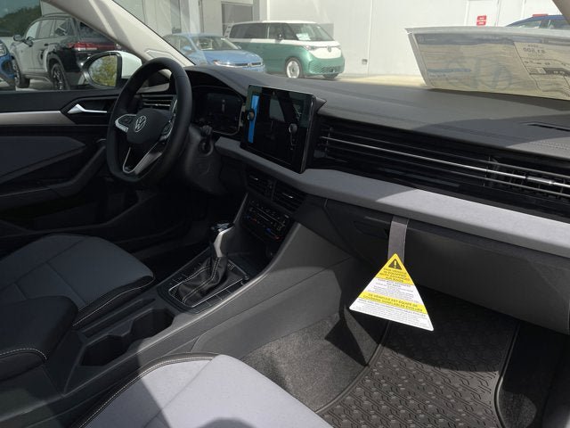 New 2025 Volkswagen Jetta SE FWD image 27