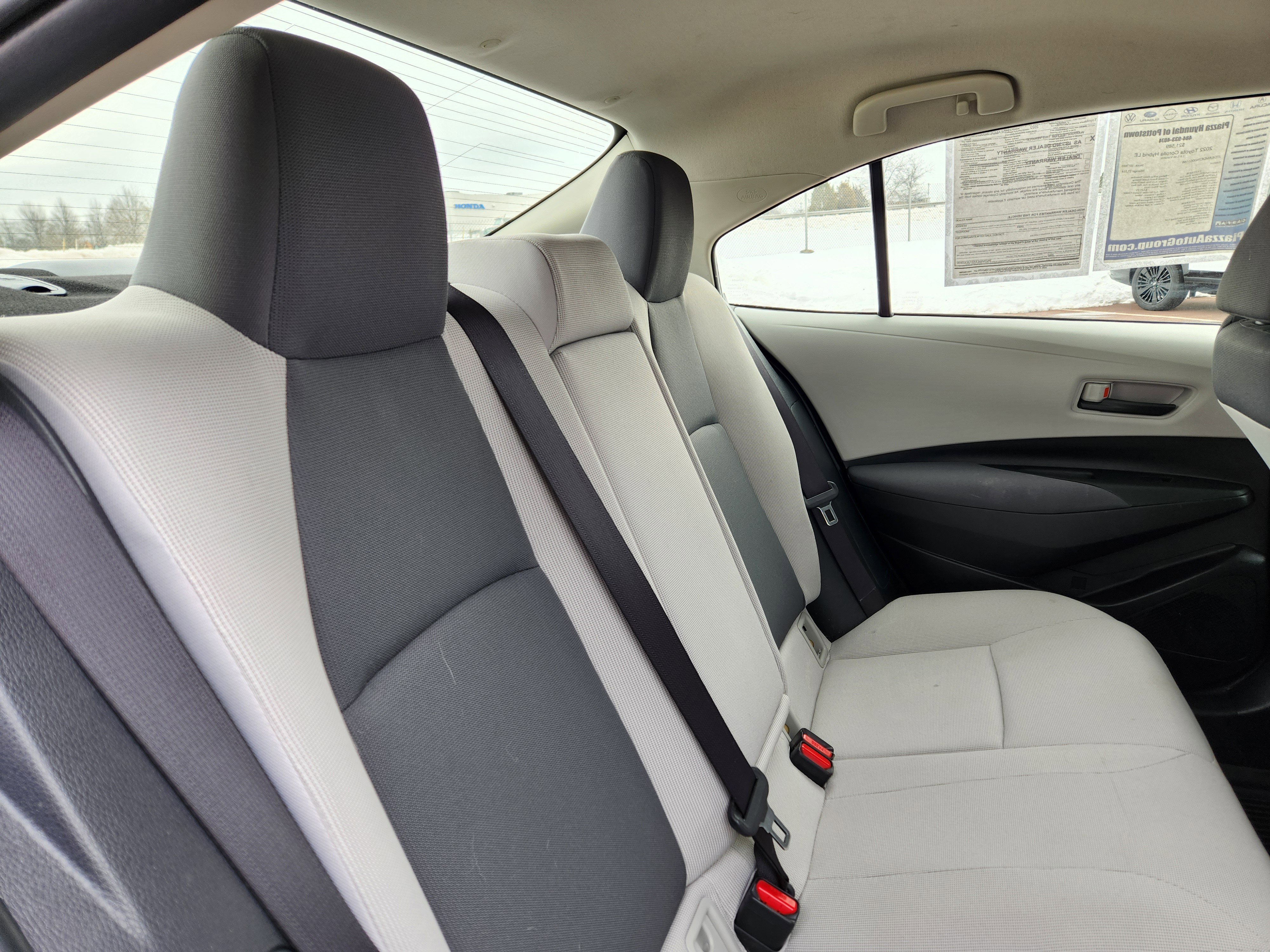 Used 2022 Toyota Corolla LE image 15