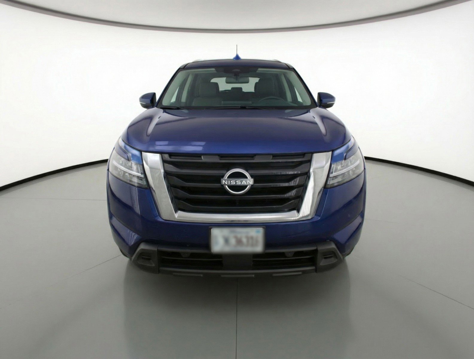 Used 2025 Nissan Pathfinder SV AWD/4WD image 2