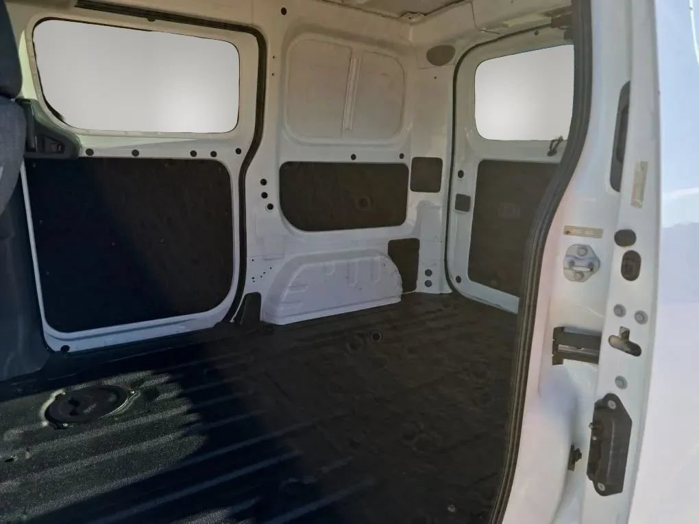 Used 2015 Chevrolet City Express LT w/ Appearance Package FWD image 27