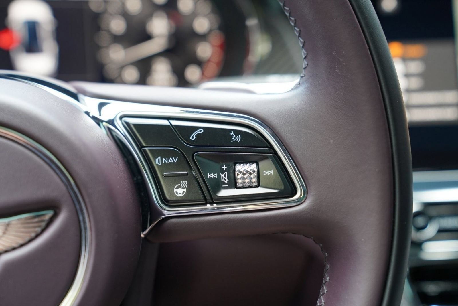 Used 2023 Bentley Flying Spur S V8 AWD/4WD image 9
