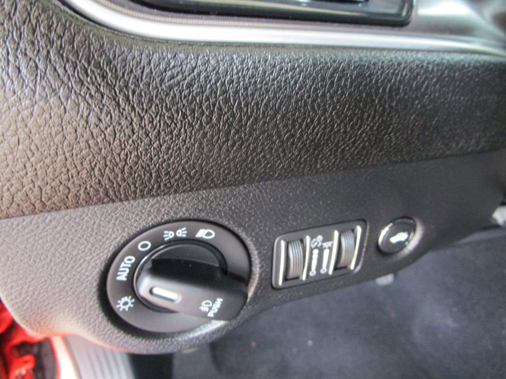 Used 2022 Dodge Challenger R/T w/ Blacktop Package RWD image 20