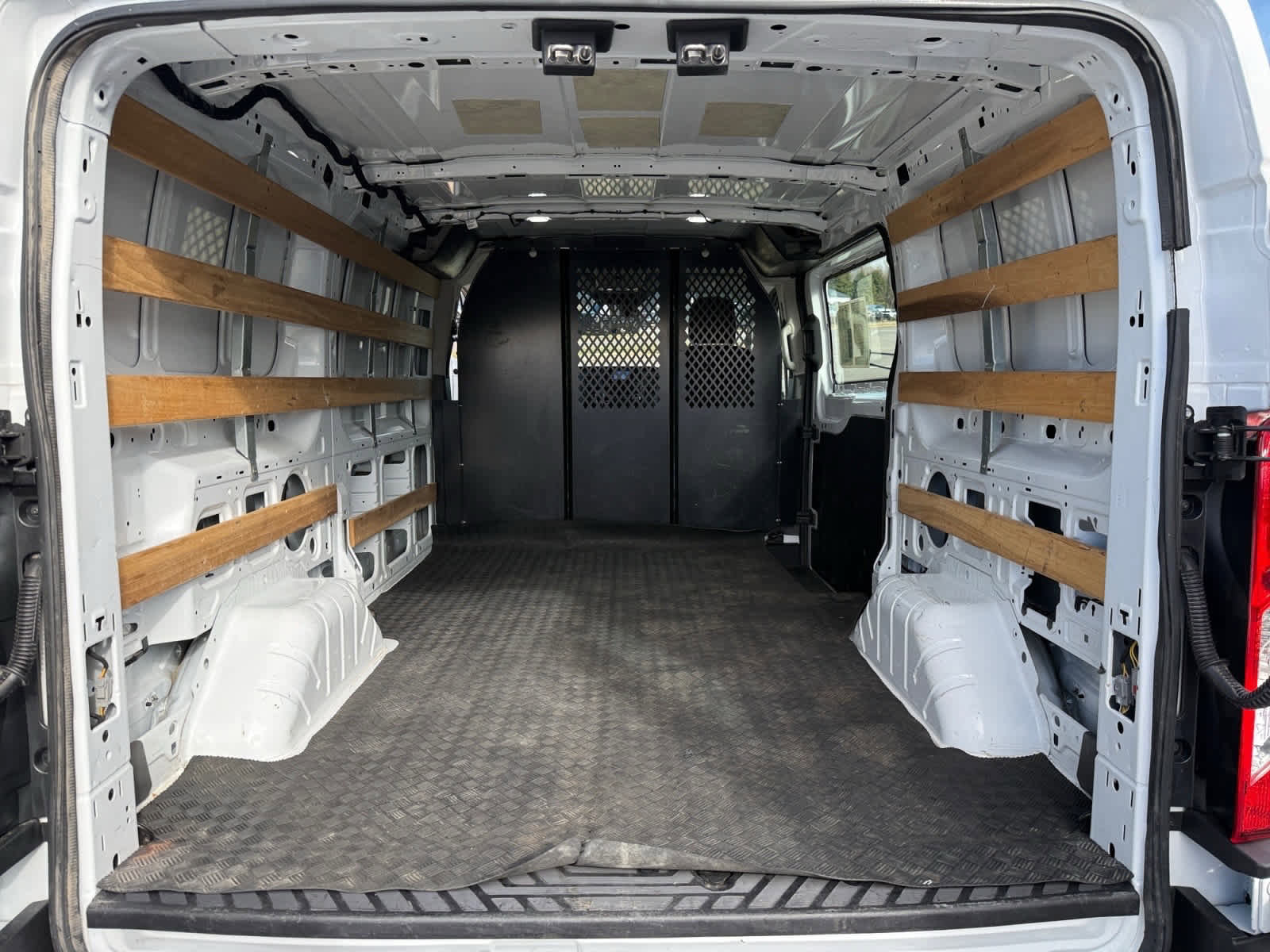 Used 2024 Ford Transit 250 Low Roof w/ Exterior Upgrade Package image 27