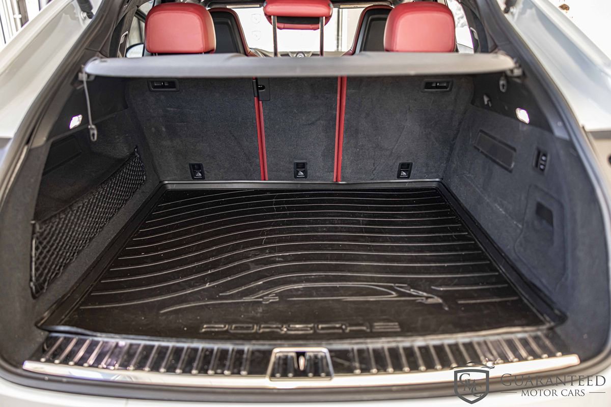 Used 2023 Porsche Cayenne Turbo AWD/4WD image 17