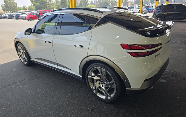 Used 2024 Genesis GV60 Performance AWD/4WD image 4