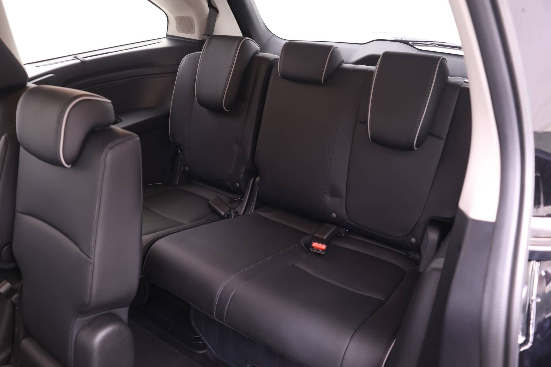 Certified 2026 Honda Odyssey Elite image 13