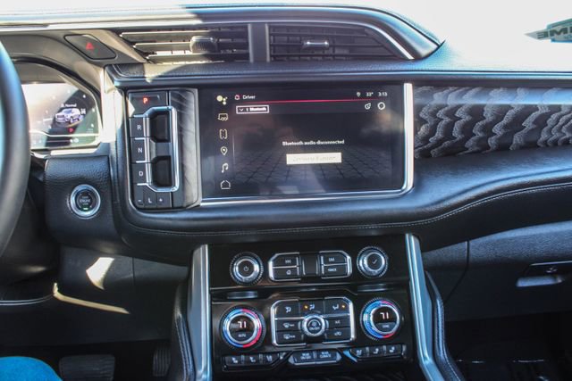 Used 2024 GMC Yukon XL Denali image 25
