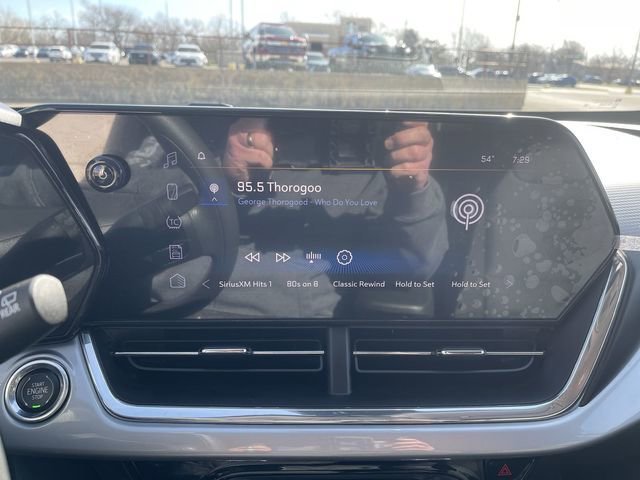 Used 2025 Chevrolet Trax LT image 19