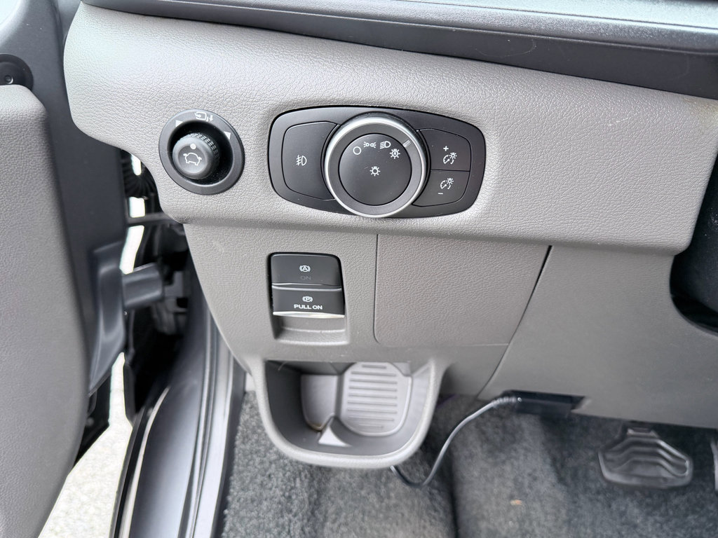 Used 2022 Ford Transit 150 Low Roof AWD image 13