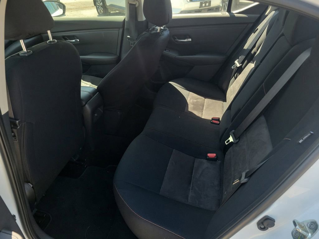 Used 2022 Nissan Sentra SR w/ Trunk Package image 10