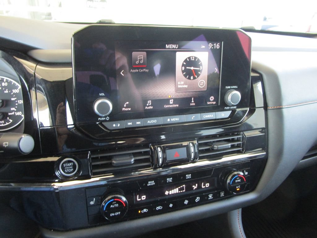 Used 2024 Nissan Pathfinder Rock Creek AWD/4WD image 33