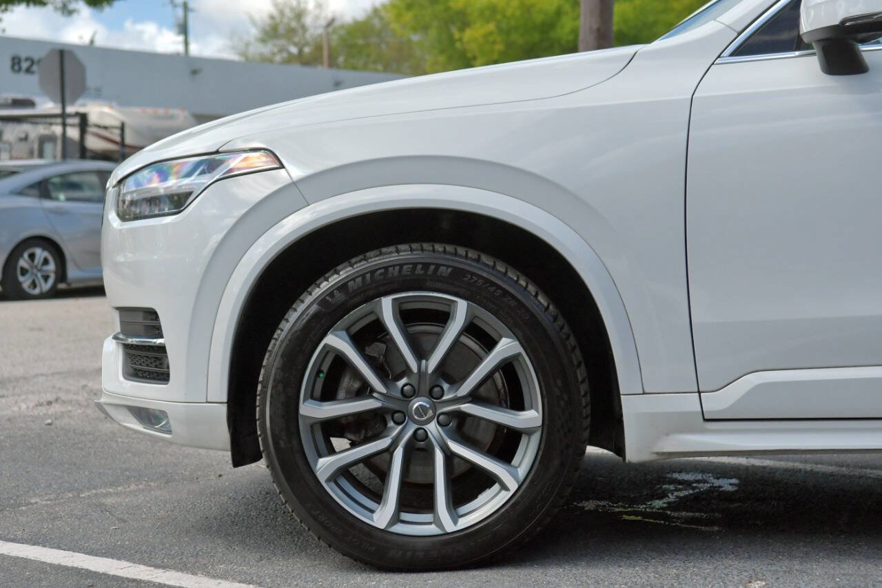 Used 2019 Volvo XC90 T5 Momentum w/ Protection Package Premier AWD/4WD image 6