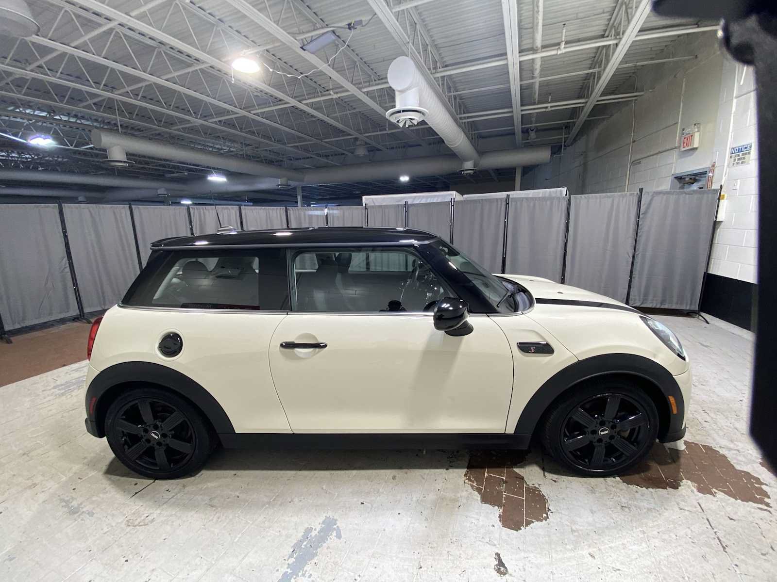 Used 2023 MINI Cooper S FWD image 27