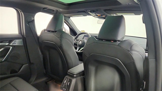 Used 2025 BMW X2 xDrive28i image 26