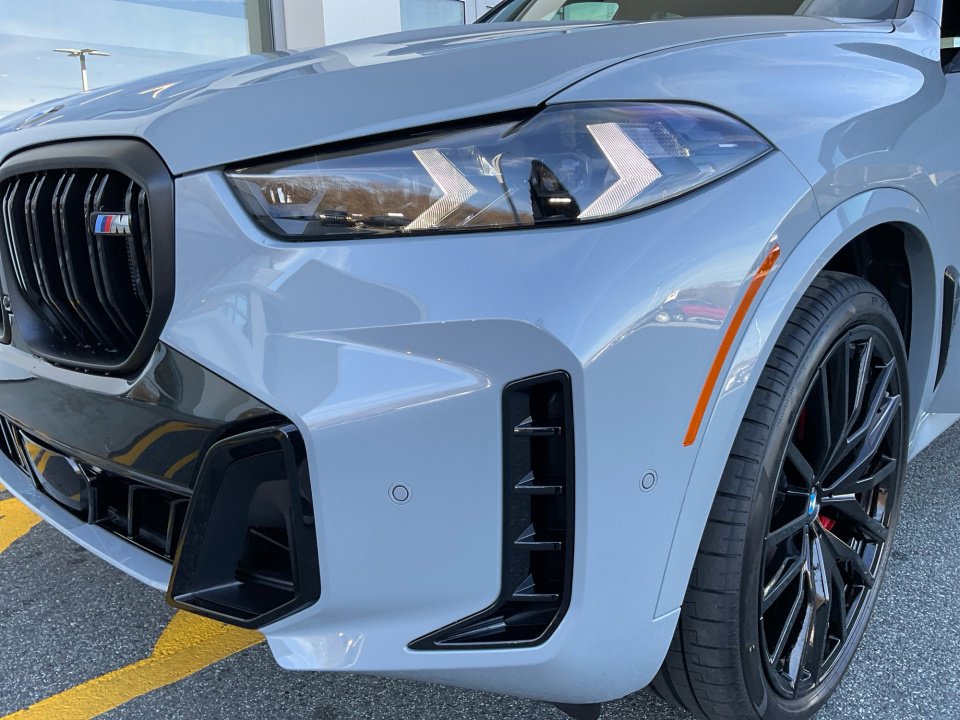 New 2026 BMW X5 M60i image 26
