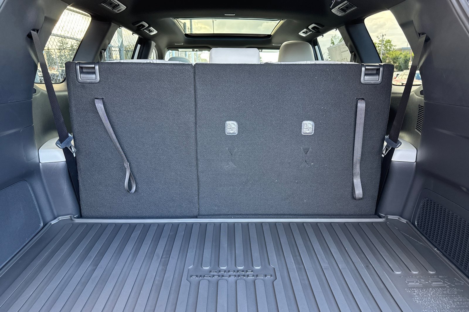 New 2026 Toyota Grand Highlander Platinum image 16