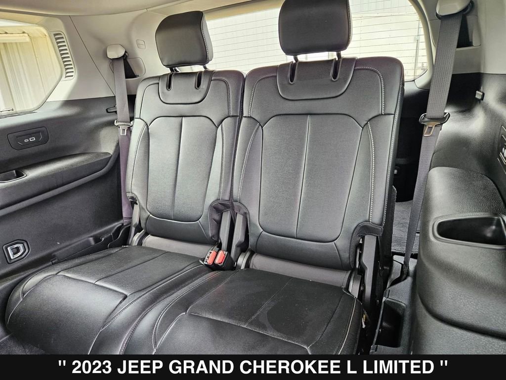 Used 2023 Jeep Grand Cherokee L Limited image 18