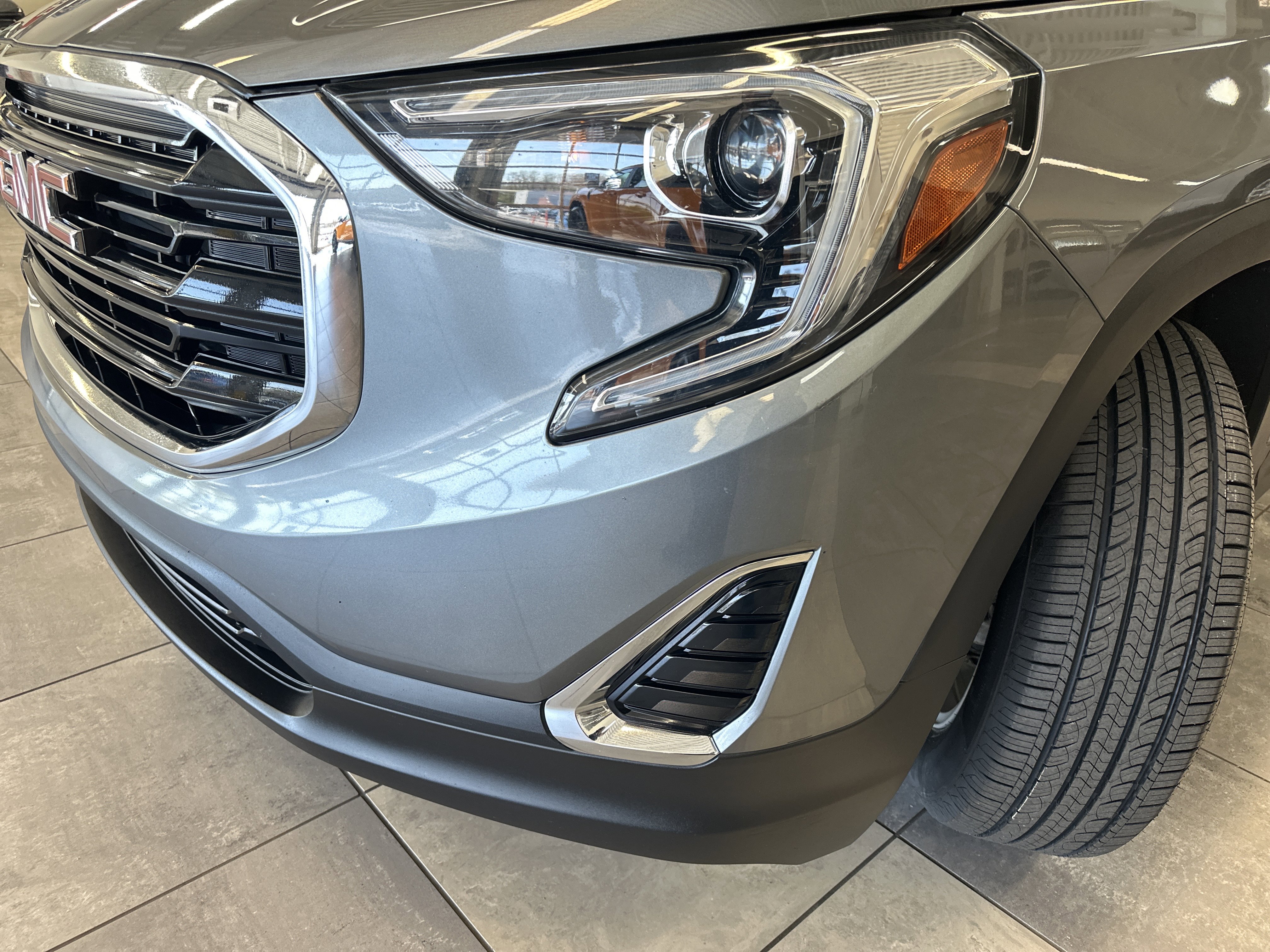 Used 2019 GMC Terrain SLE w/ Driver Convenience Package image 18