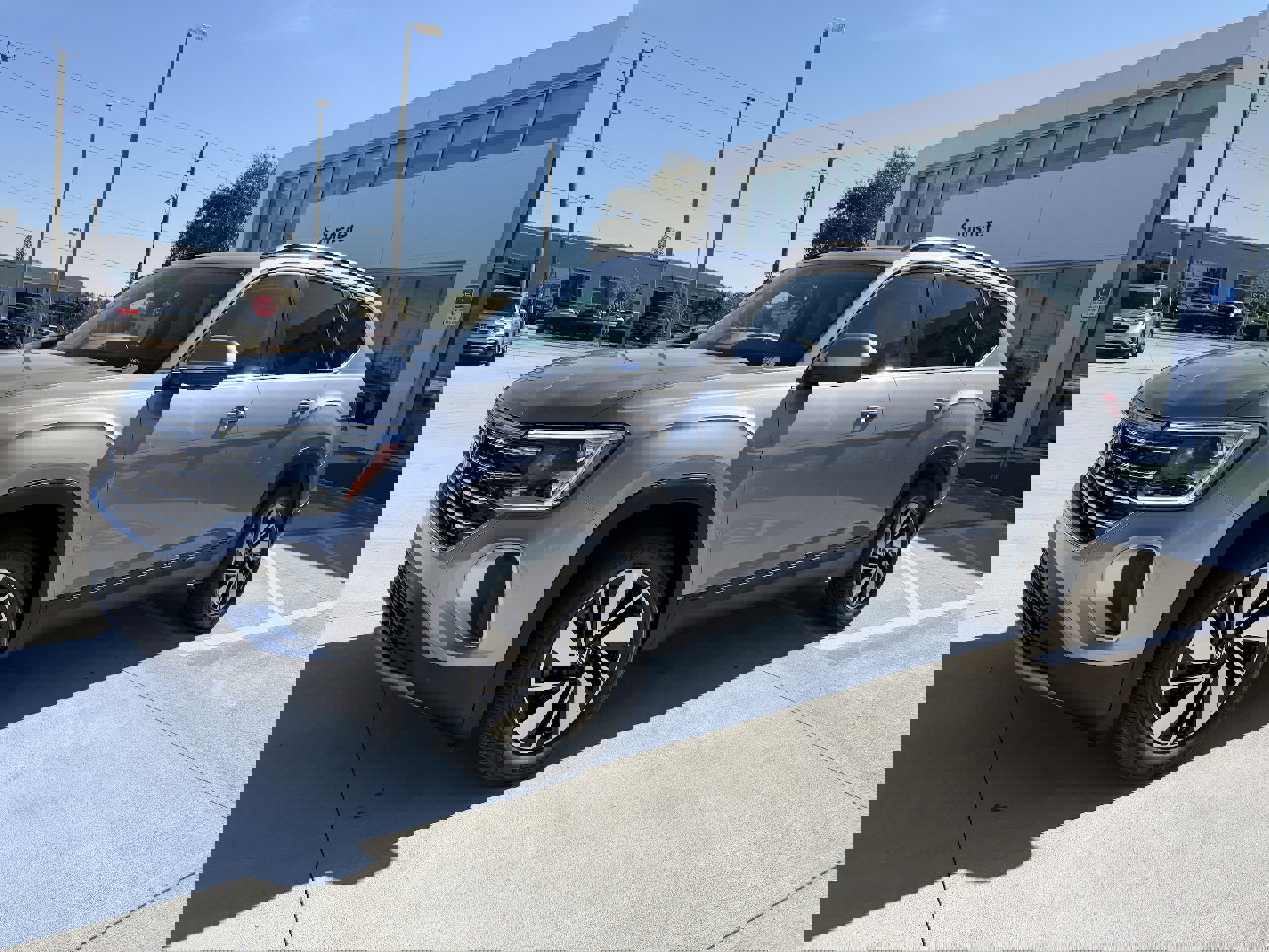 New 2026 Volkswagen Atlas SE image 7