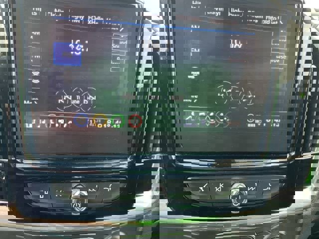 Used 2023 Chevrolet Traverse LT image 30