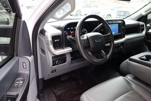 Used 2023 Ford F350 XL image 4