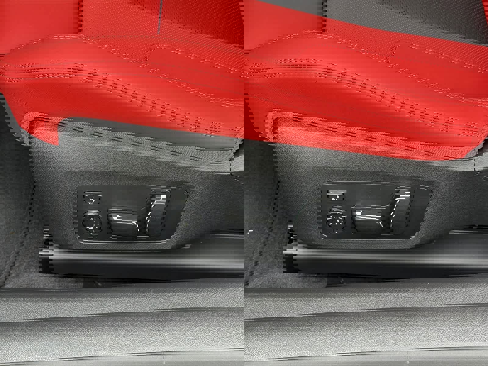 New 2026 BMW M4 xDrive Competition image 18