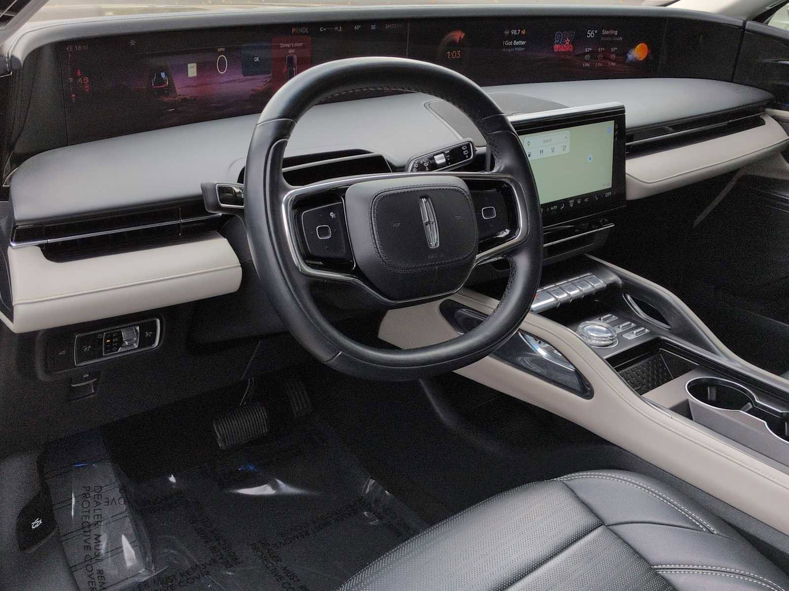 Used 2024 Lincoln Nautilus Reserve image 15