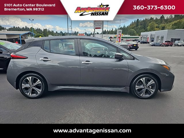 Used 2020 Nissan Leaf SV w/ SV Technology Package image 6