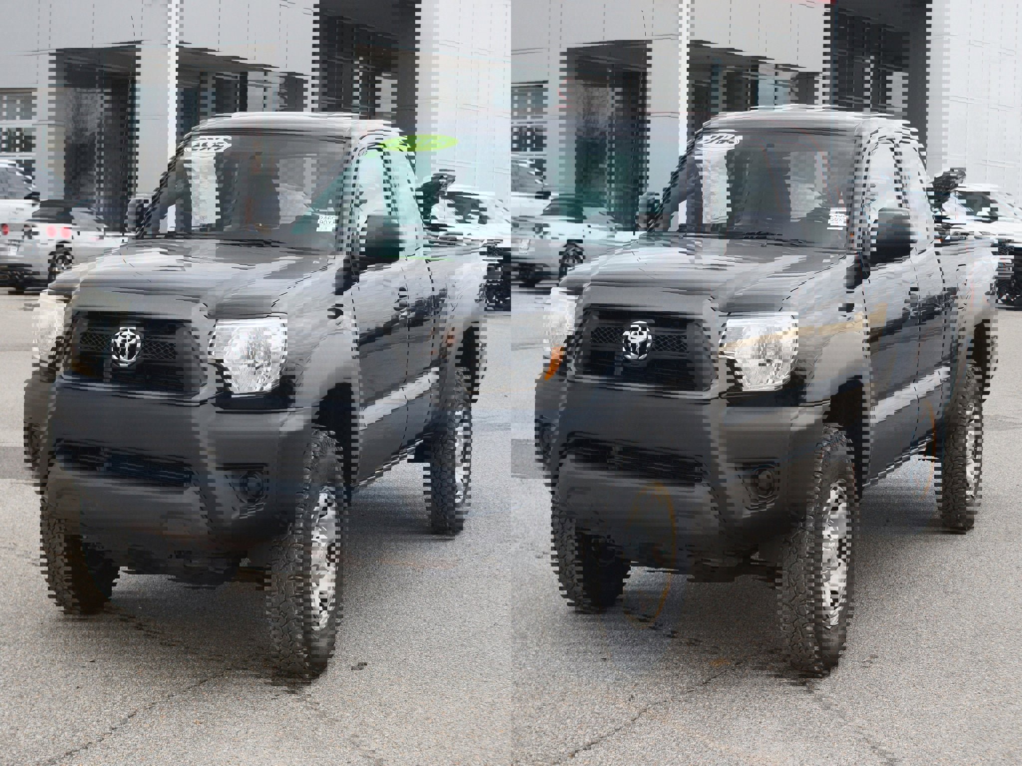 Used 2015 Toyota Tacoma 4x4 Access Cab image 2