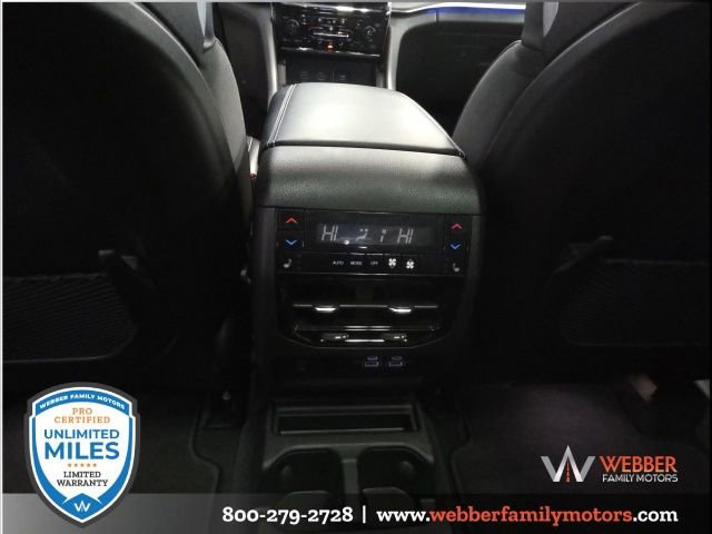 Used 2023 Jeep Grand Cherokee L Overland w/ Advanced Protech Group III image 20