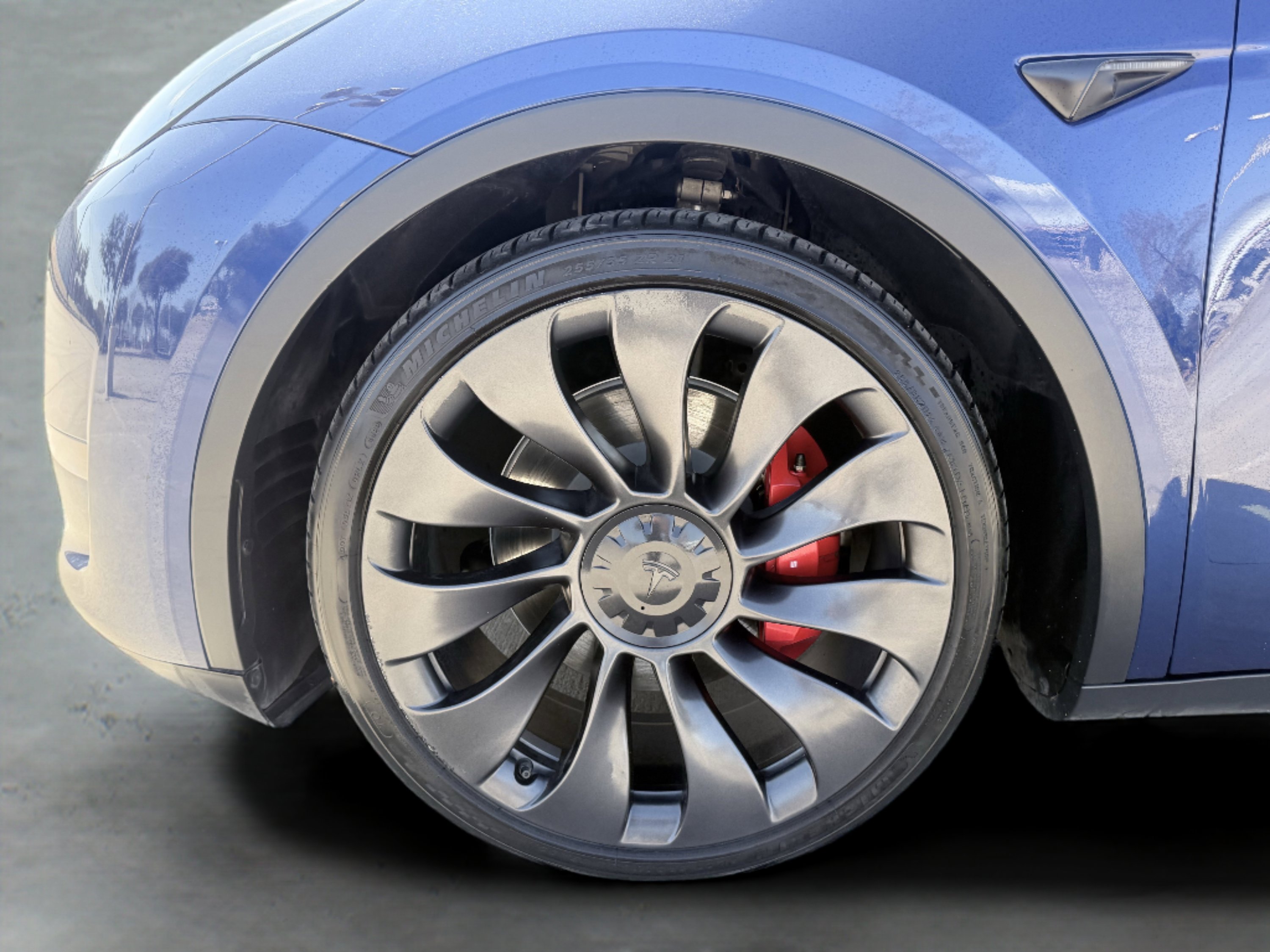 Used 2023 Tesla Model Y Performance image 16
