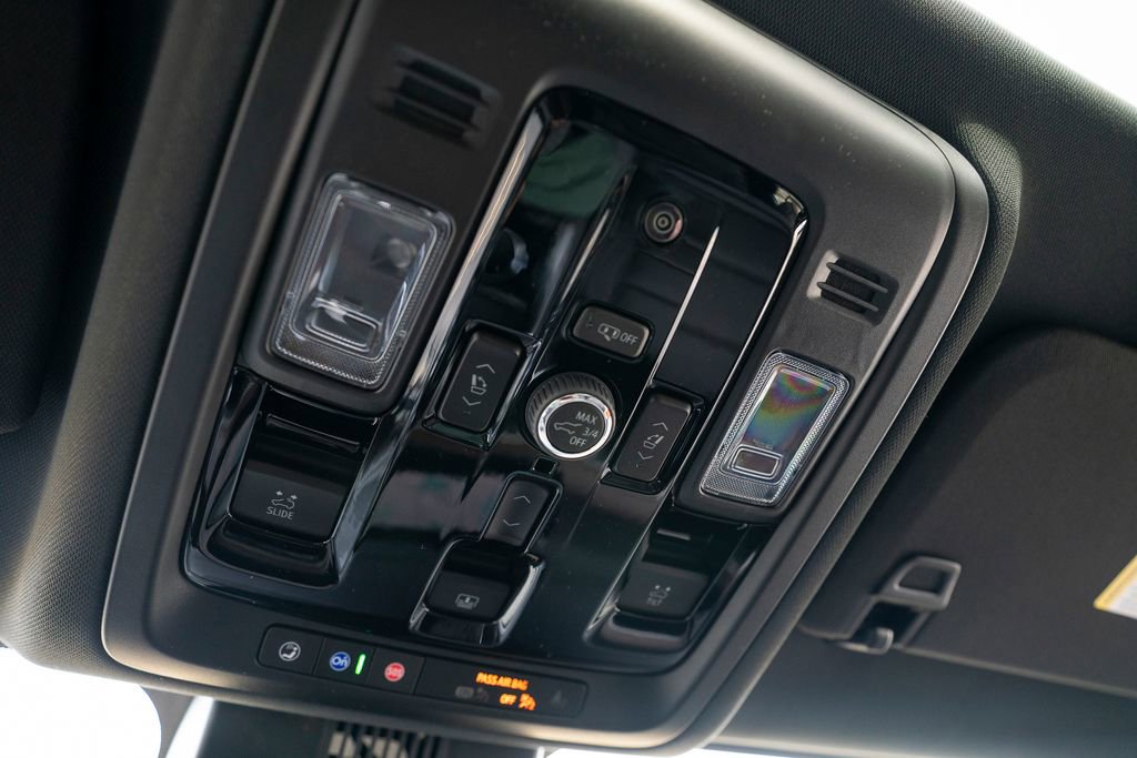 New 2026 Chevrolet Tahoe High Country image 36