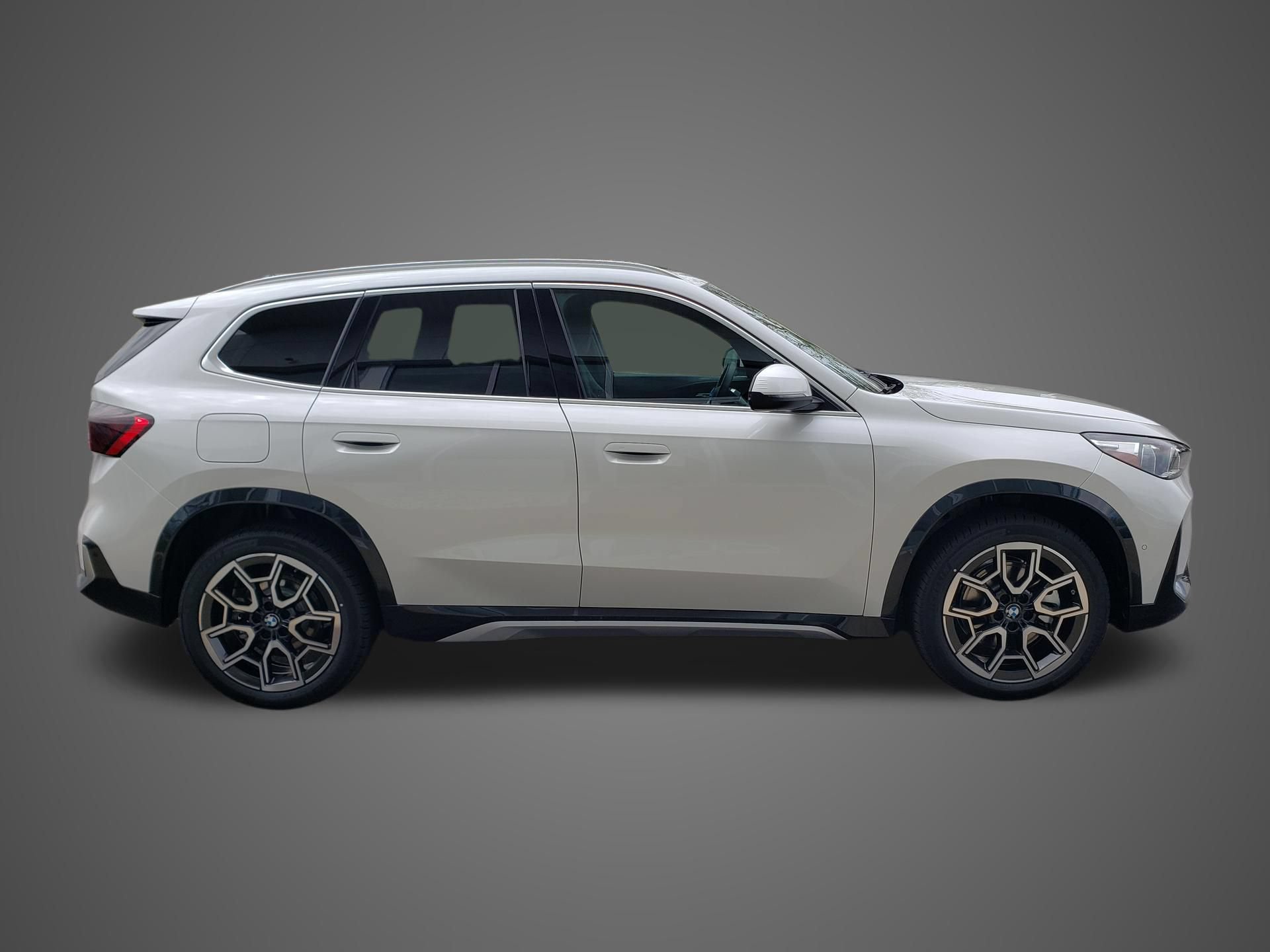 New 2026 BMW X1 xDrive28i w/ Convenience Package AWD/4WD image 5