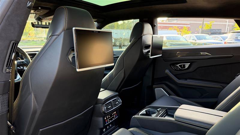 Used 2021 Lamborghini Urus AWD/4WD image 72