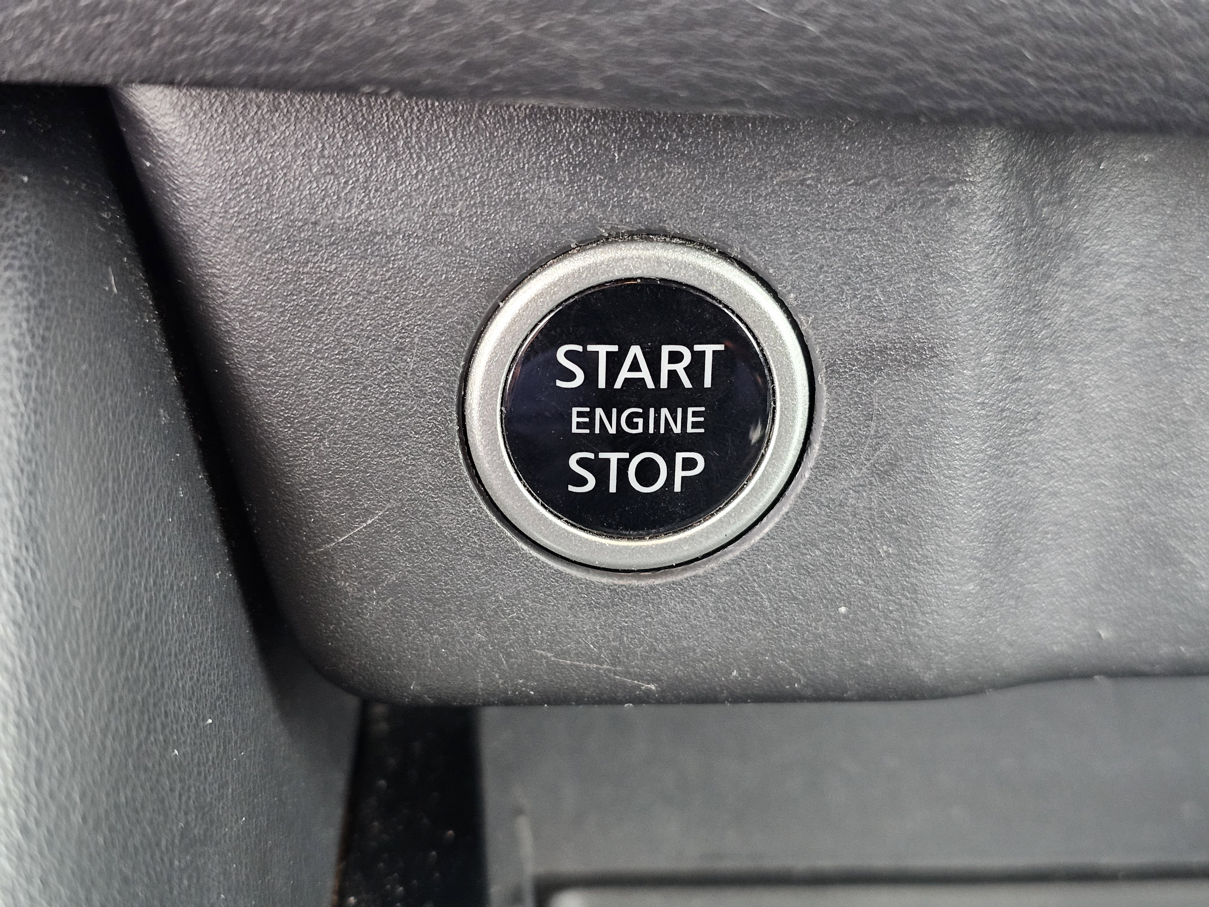 Used 2023 Nissan Rogue SL w/ SL Premium Package image 23