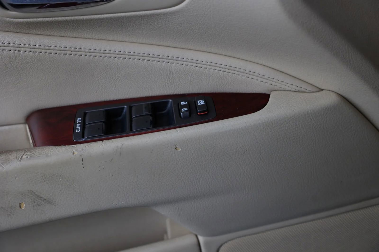 Used 2012 Lexus LS 460 L image 46