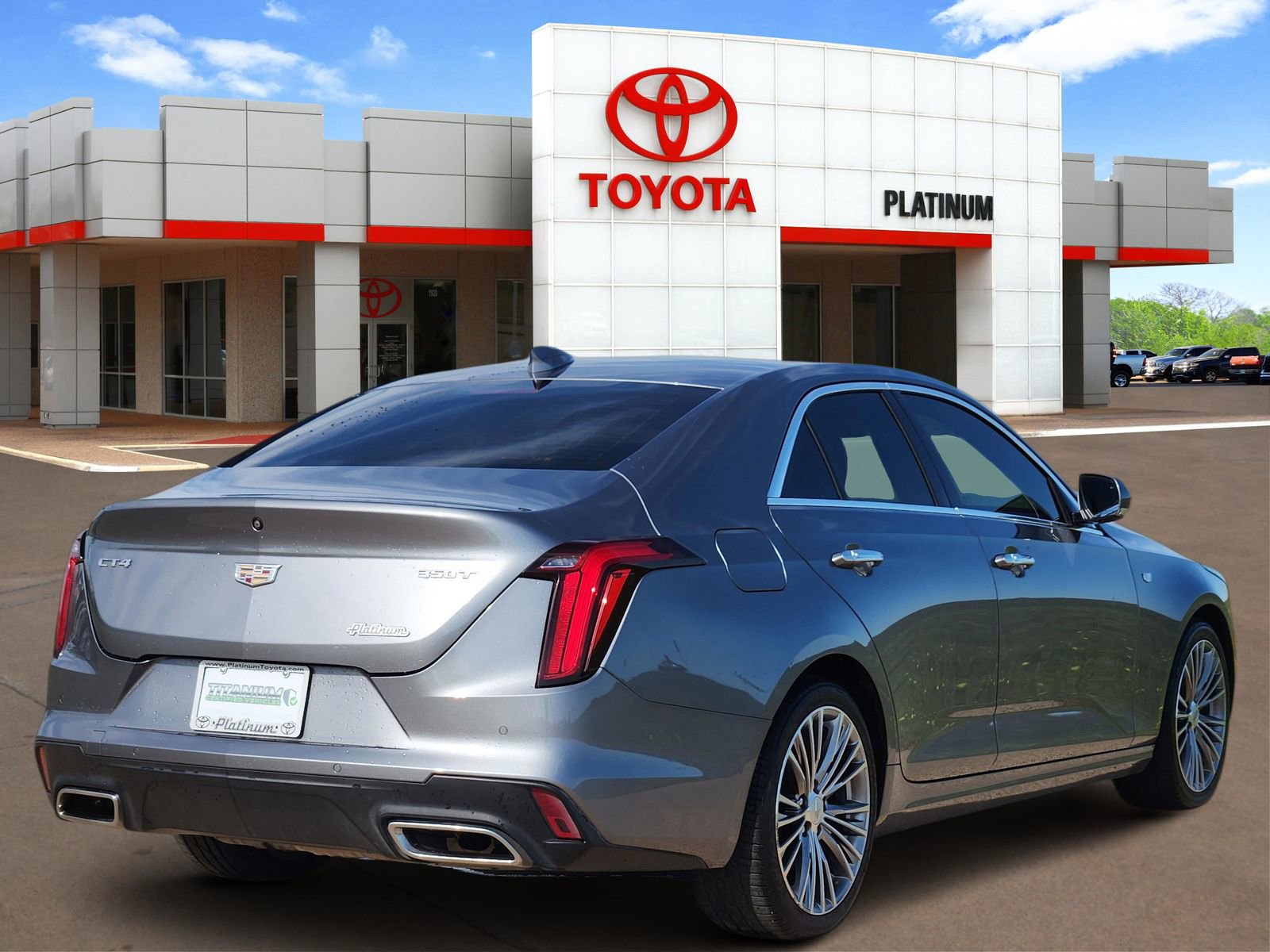 Used 2021 Cadillac CT4 Premium Luxury RWD image 4
