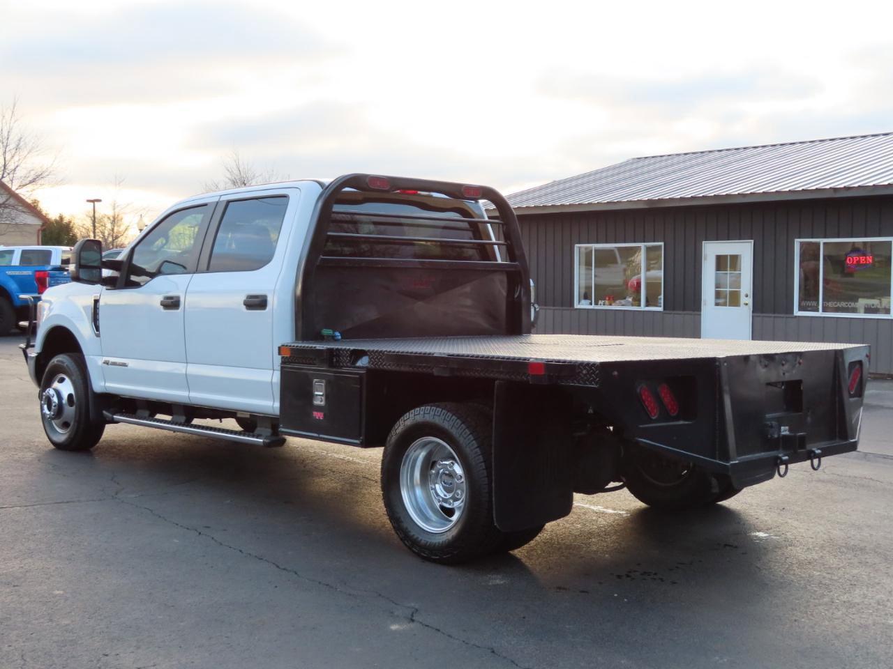 Used 2017 Ford F350 XL w/ STX Appearance Package image 4
