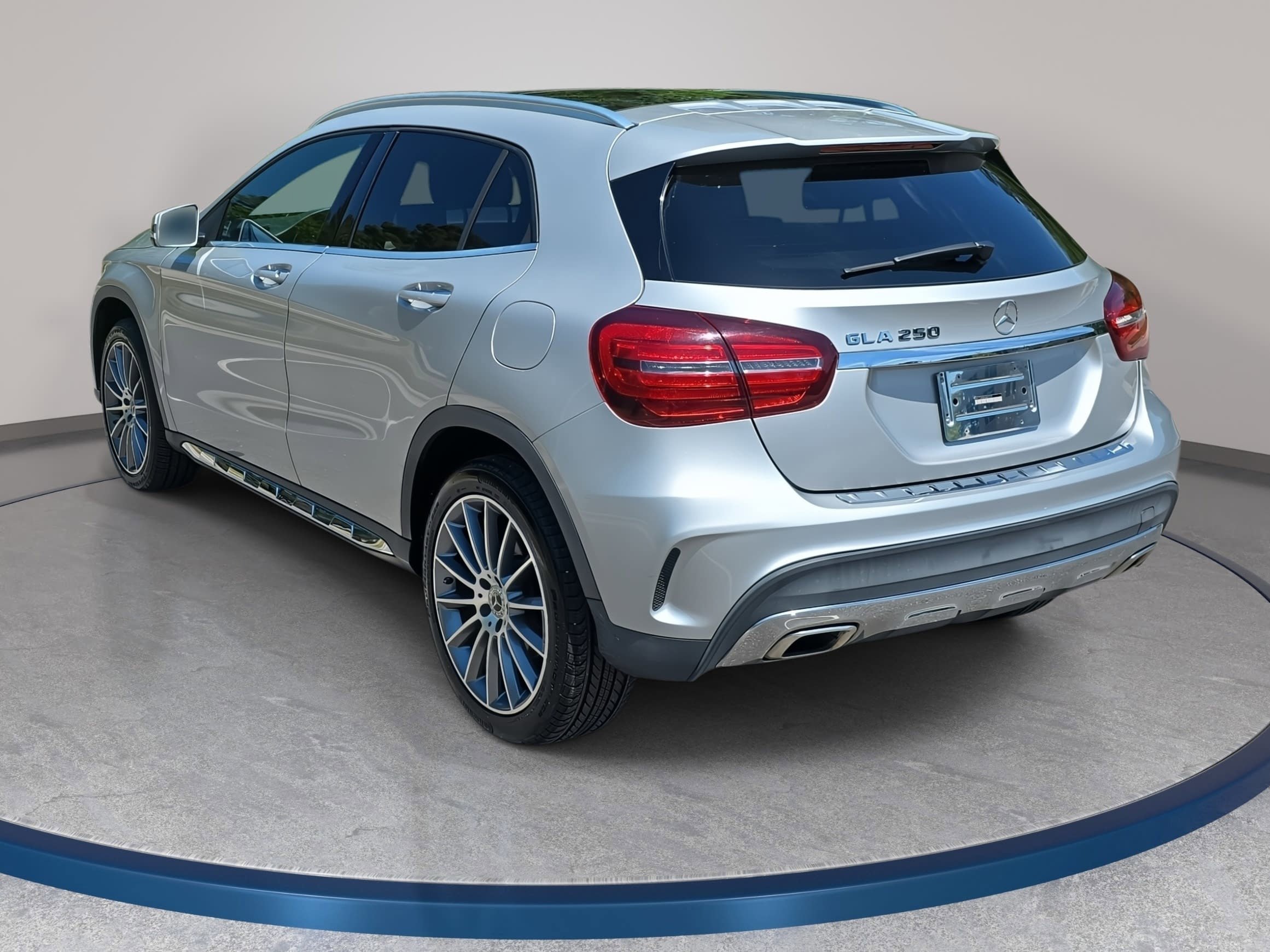 Used 2018 Mercedes-Benz GLA 250 image 7