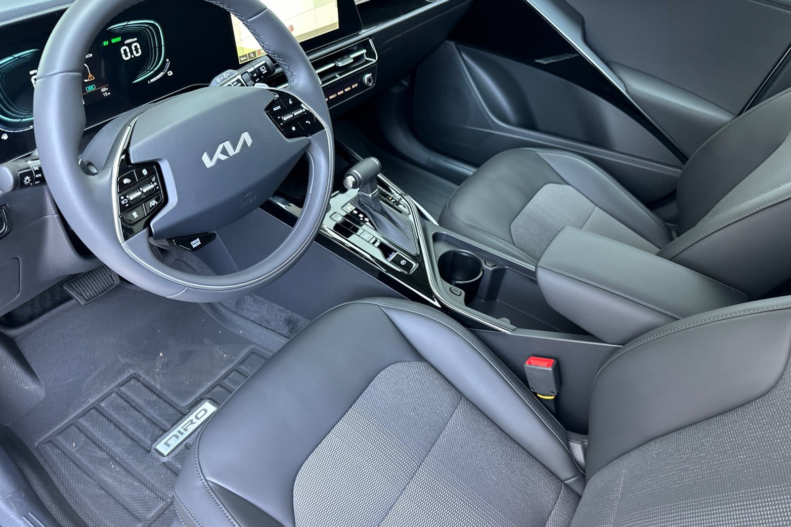 New 2025 Kia Niro EX image 6