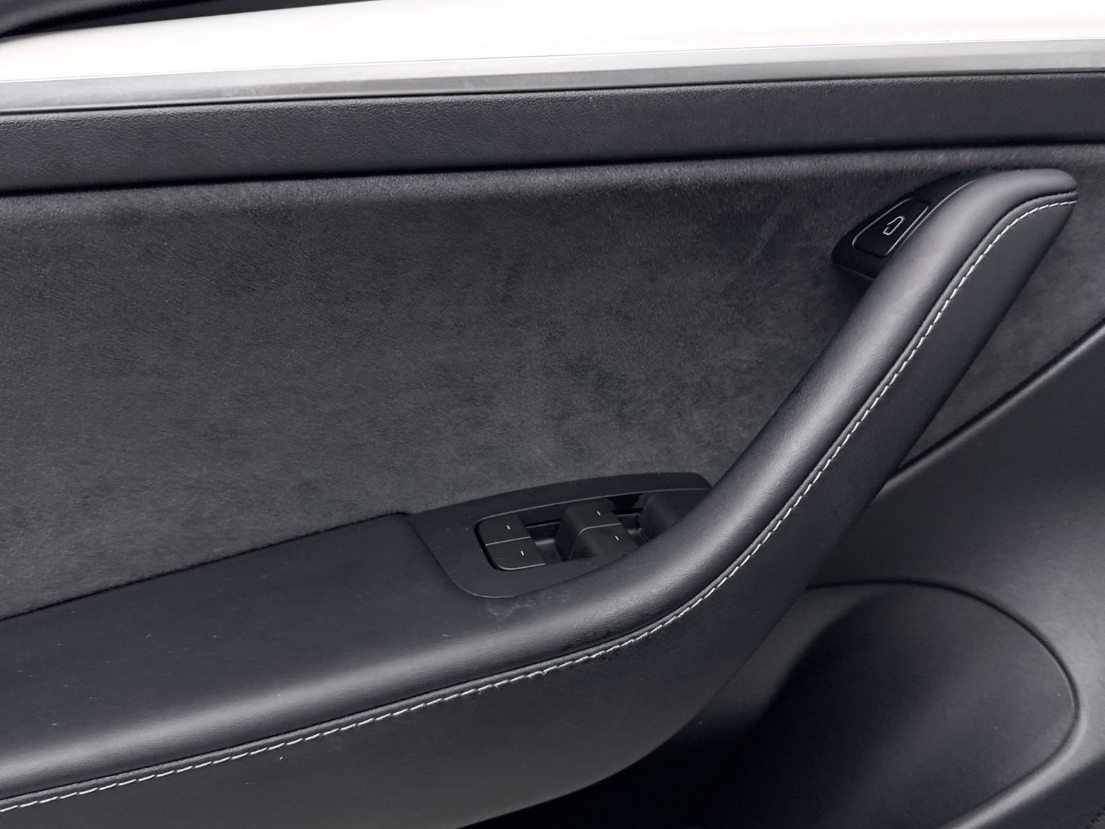 Used 2023 Tesla Model 3 Standard Range RWD image 29