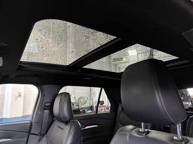 Certified 2025 Ford Explorer ST-Line image 7